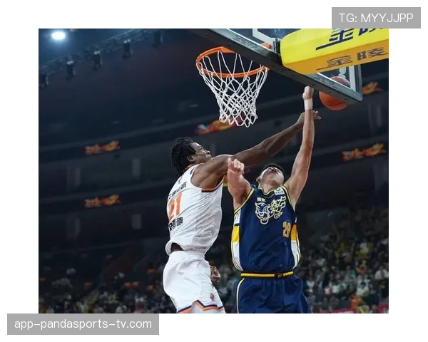 奥尼尔篮下强攻影响比赛节奏 助球队内线统治力显著提升