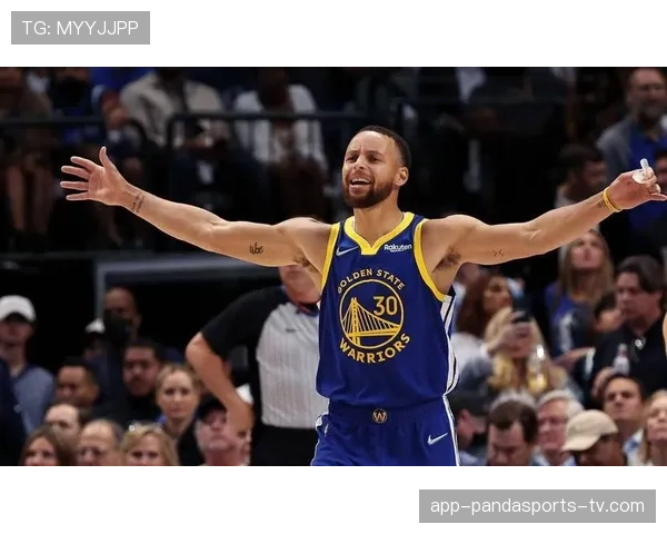 斯蒂芬·卡斯尔无球跑动提升投篮效率显著，创造多次空位得分机会