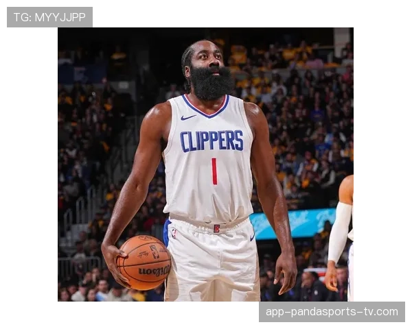 申京高强度挡拆拉开空间 助力球队内线得分效率提升